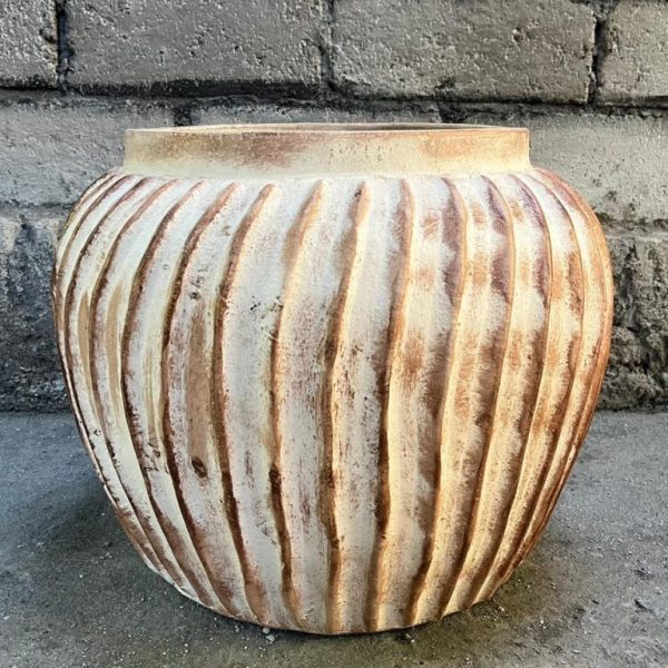 Handcrafted Ripple Pot – Artisan Terracotta Planter from Lombok.